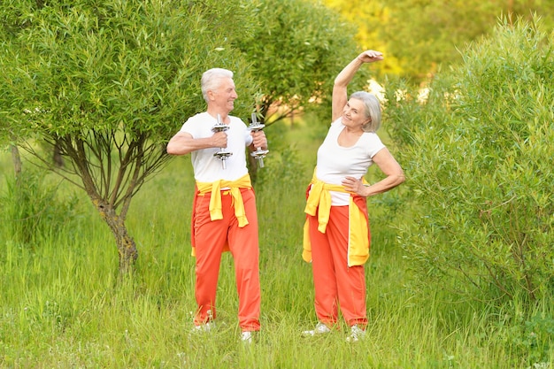 Innenhof und Gartenbereich beim Alterszentrum Heimberg AG Haus in Heimberg